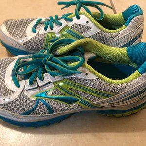 Brooks Running Shoes size 7